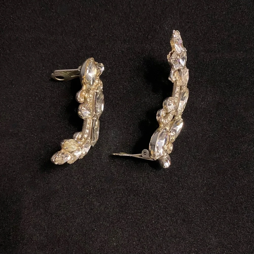 Vintage 1960's Trafari Clip-On Earrings or Dress Clips, Crystal Rhinestones - Picture 5 of 7